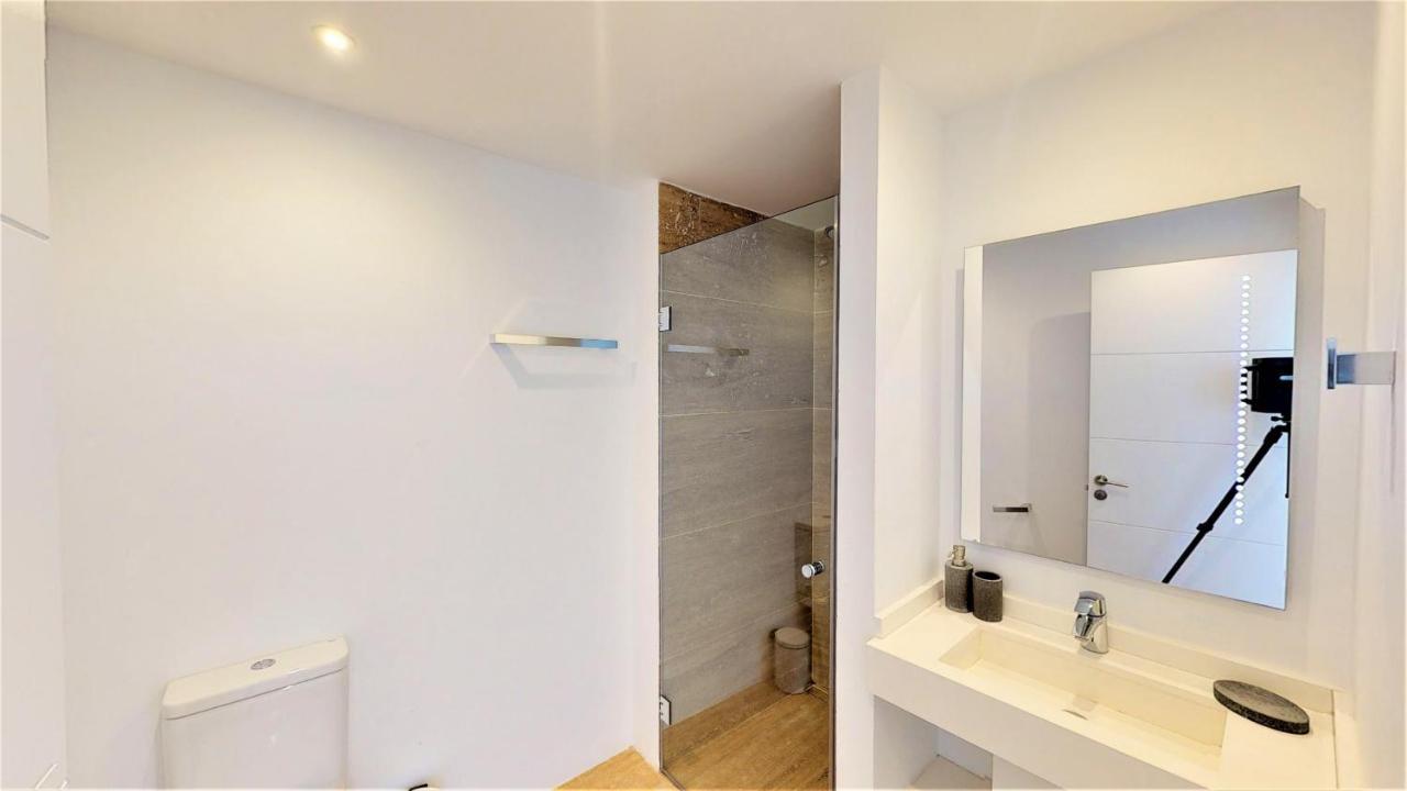 Olimpo - Fuengirola Beachfront Newly Renovated Apartment Buitenkant foto
